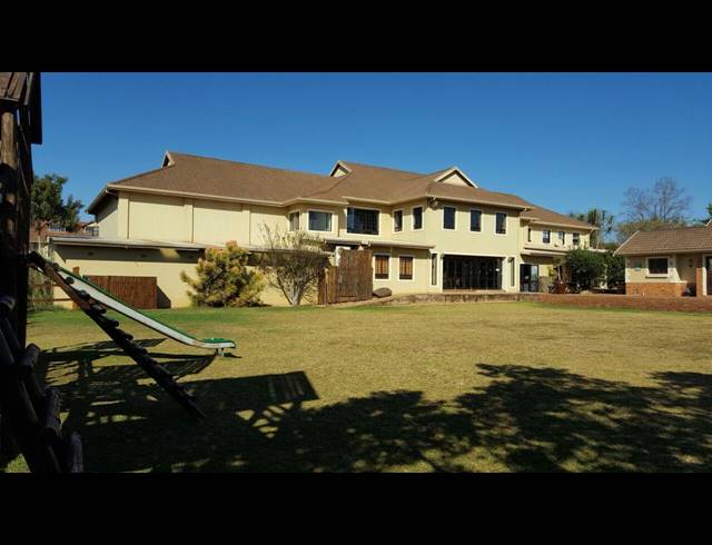3 BEDROOM HOUSE SOLD IN CLIFTON HILL ESTATE